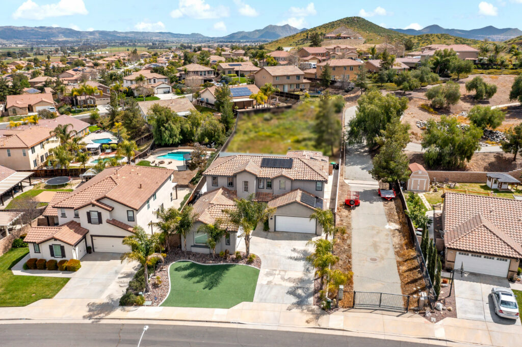 3825 Tanzanite Ct (2 of 33)